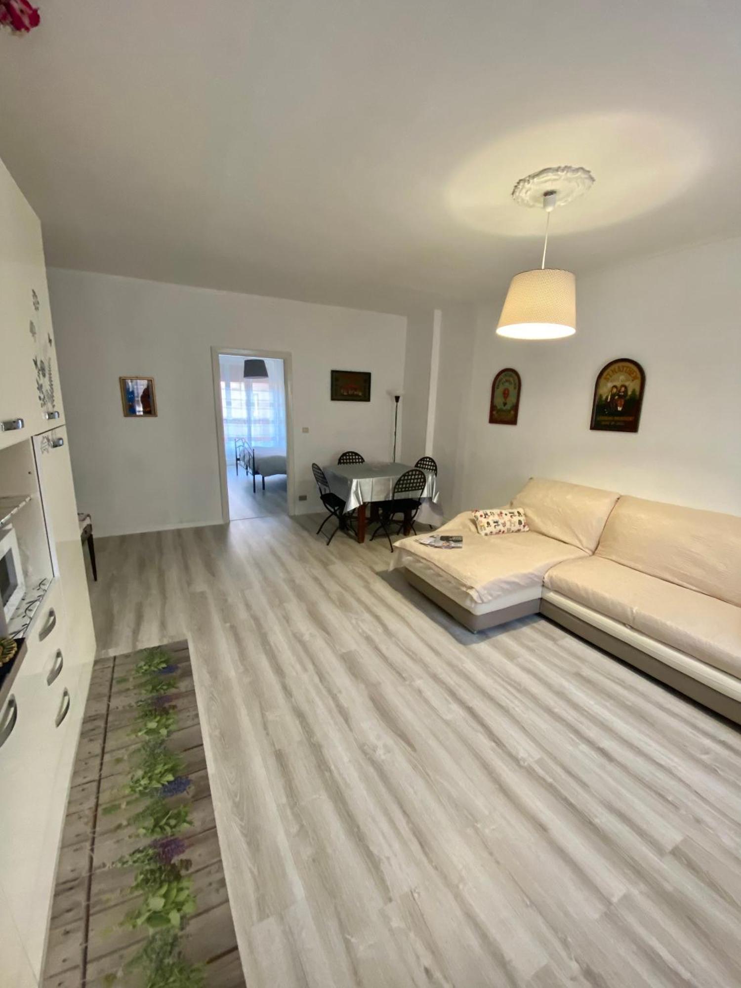 Appartamento Lella Zona Terme Centro E Vicino Habilita-Villa Igea أكوي تيرمي المظهر الخارجي الصورة